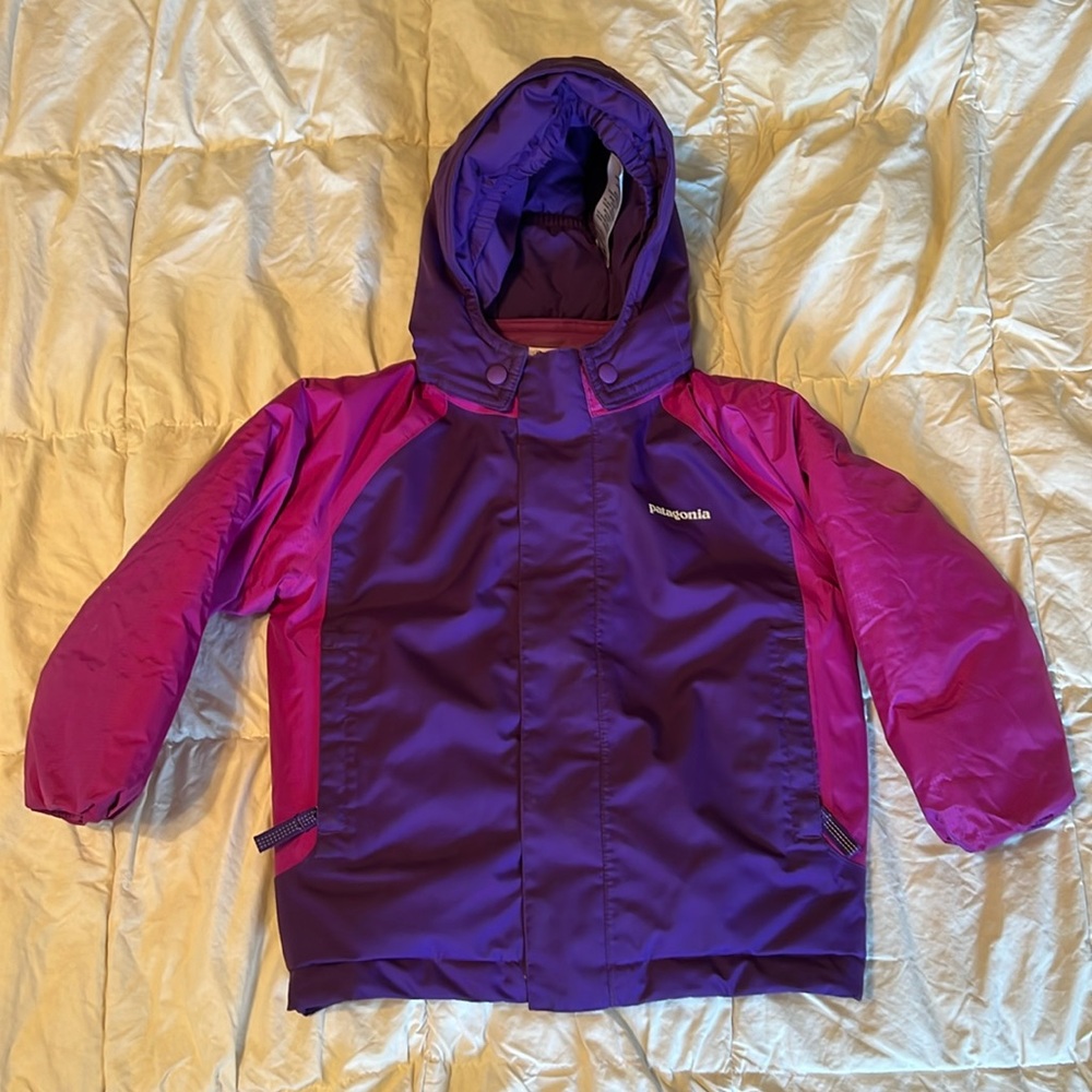 Patagonia size 2t ski or snowboarding coat purple like new